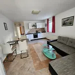 Apartmenthaus Fa